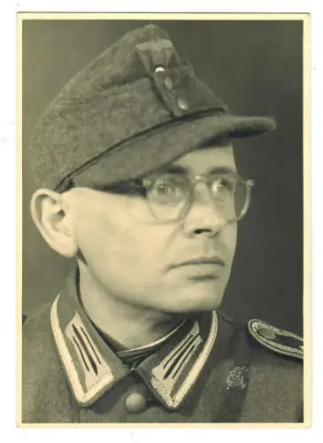 WW2, 2. WK, Foto AK, Porträtfoto Soldat mit Feldmütze , 6029