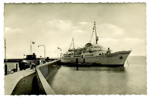 AK Hörnum, Sylt, Hafen mit Seebäderschiff "Wappen von Hamburg", 11253