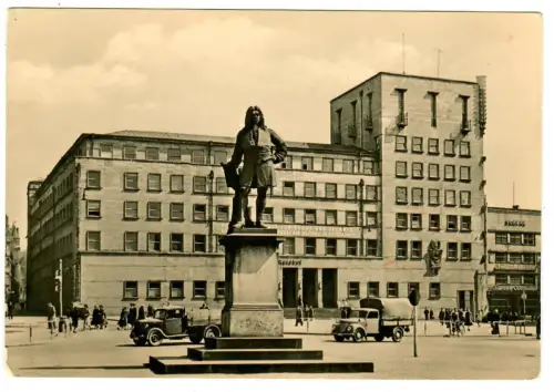 AK Halle, Ratshof und Händeldenkmal, 10855