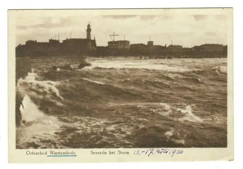 AK Warnemünde, Seeseite bei Sturm, 11697