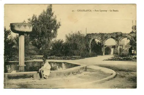 AK Casablanca, Marokko: Park Lyautey, Brunnen, 10268