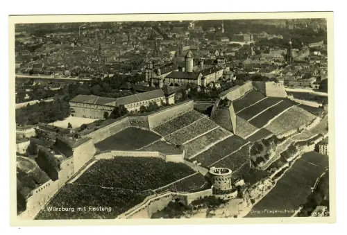 AK Würzburg, mit Festung, Fliegeraufnahme, 11381
