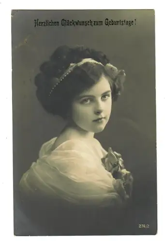 AK Geburtstag, Mädchen Porträt mit Blume, 12152