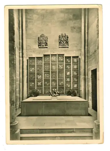 AK Marburg, Elisabeth-Kirche, Grabstätte von Hindenburg, 11749