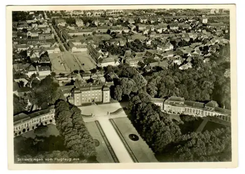 AK Schwetzingen, Panorama,  Fliegeraufnahme, 11288