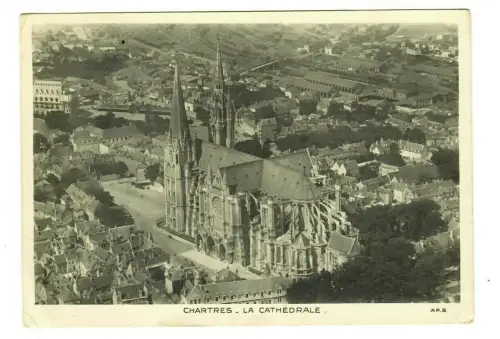 AK Chartres - La Cathedrale - Frankreich - Fliegeraufnahme, 10113