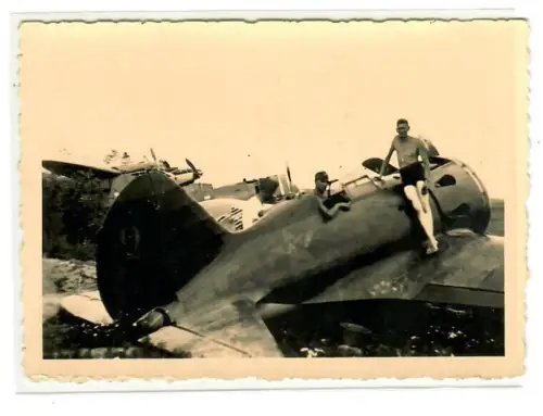WW2, 2.WK, Wehrmacht Russland, Foto Soldaten auf russischer Polikarpow , 6052