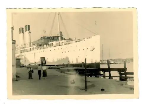 Foto  Eisenbahnfährschiff Schweden König Gustav V. in Travemünde, 12181