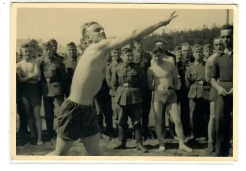 WW2, 2.WK, Wehrmacht Russland, Foto Soldatengruppe, Sport, 6037