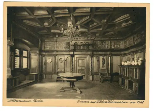 AK Berlin, Schlossmuseum - Zimmer aus Schloß Haldenstein von 1548, 10978
