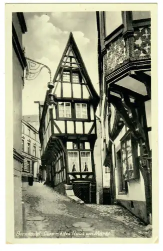 AK Bernkastel - Cues Markt Fachwerkhaus, 10715