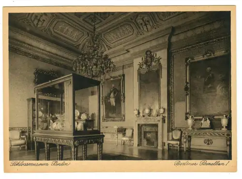 AK Berlin, Schlossmuseum - Berliner Porzellan, 10983