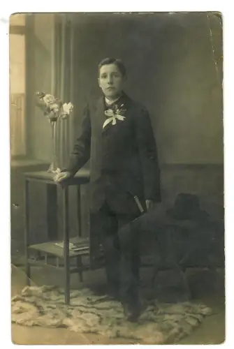 Foto AK, Porträt junger Mann im Anzug, Harz, Höchst , 12007