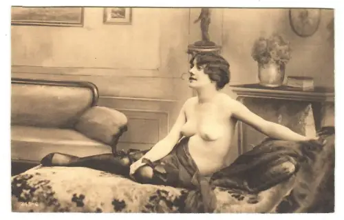 AK Erotik, Frau Akt, Porträt, sitzend nackt, erotic nude, 12028