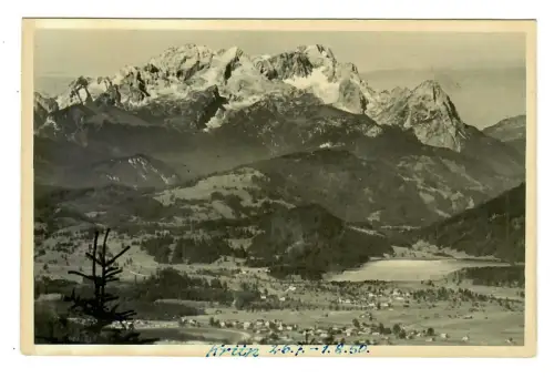 AK Krün, Panorama mit Zugspitzmassiv, 12215