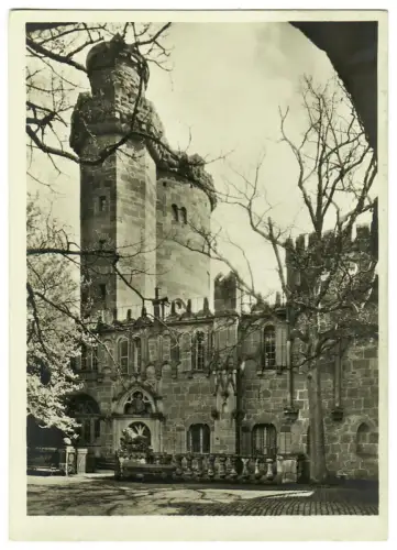AK Kassel Wilhelmshöhe, Löwenburg, Burghof, 11344
