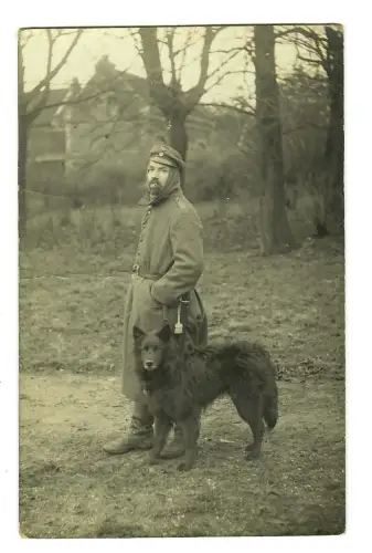 WW1, 1.WK, Foto AK, Hundestaffel Soldat mit Schäferhund, , 11952