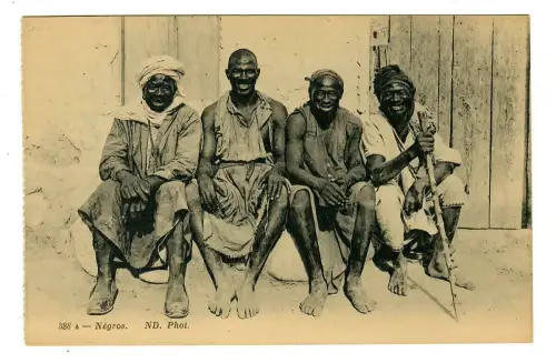 AK Männergruppe, schwarze Männer, Nordafrika, 10276