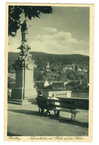 AK Heidelberg, Nepomukstatue mit Blick auf das Schloß, 10859