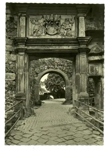 AK Burg Stolpen/ Sachsen, Hauptportal mit Kursächischem Wappen, 10852