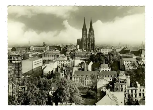 AK Köln,Teilansicht mit Dom, 11608