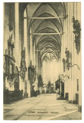 AK Lübeck, Marienkirche, Seitenschiff, 11236