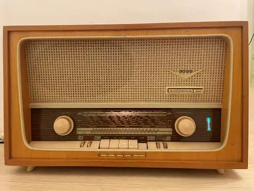 Altes Radio von 1959 funktionstüchtig Grundig Musikgerät 3036