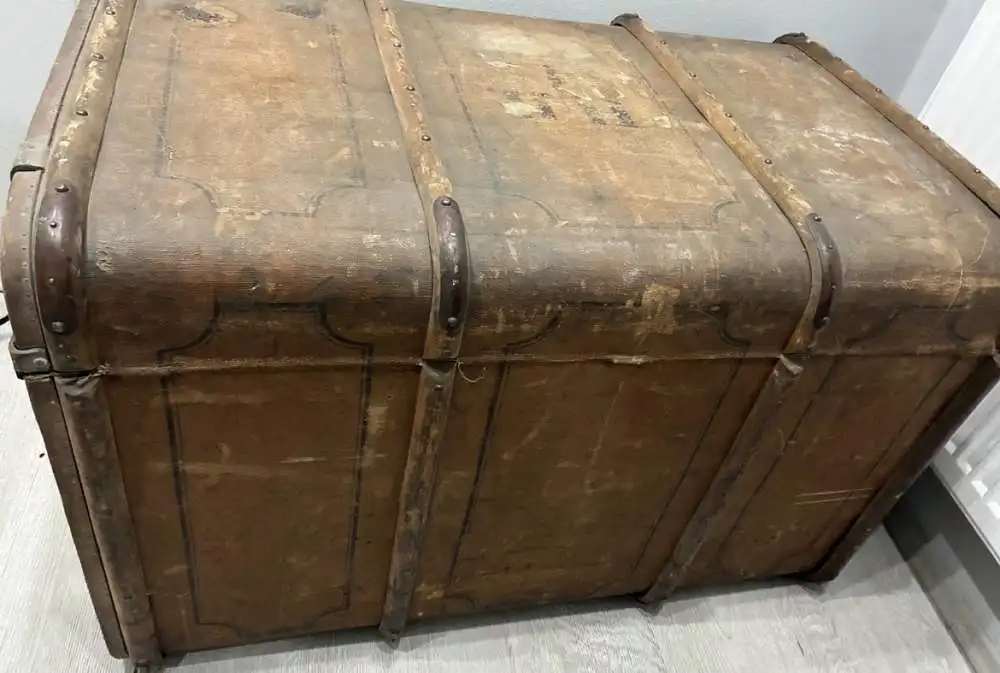 Antiker Reisekoffer Steamer Trunk– Historisches Reise-Unikat–Vintage Shabby Chic 1