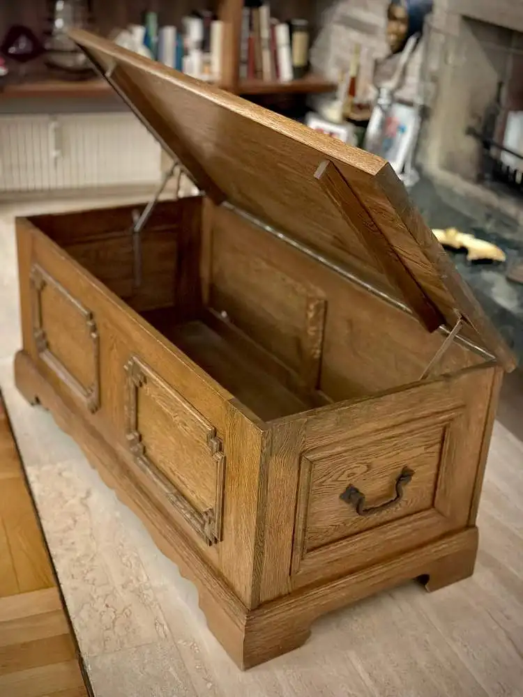 Eichen-Flachdeckeltruhe im Landhausstil 5