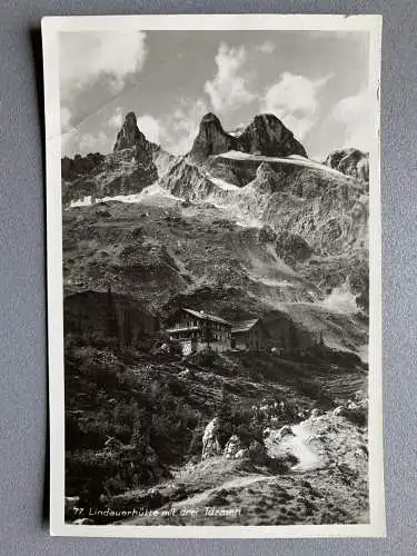 [Echtfotokarte schwarz/weiß] Lindauerhütte mit drei Türmen. 