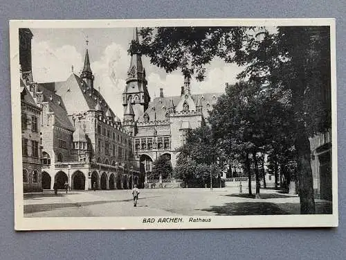 [Echtfotokarte schwarz/weiß] Bad Aachen / Rathaus. 