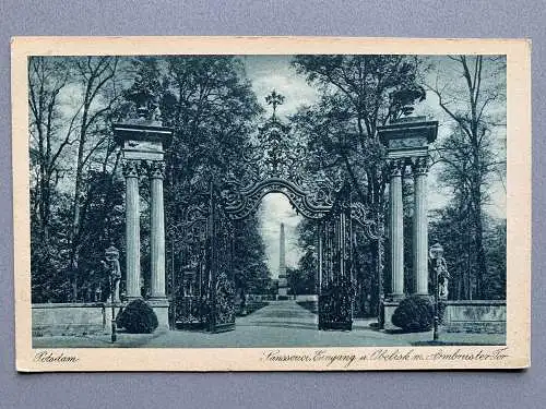 [Echtfotokarte schwarz/weiß] Potsdam - Sanssouci, Eingang m. Armbruster-Tor. 