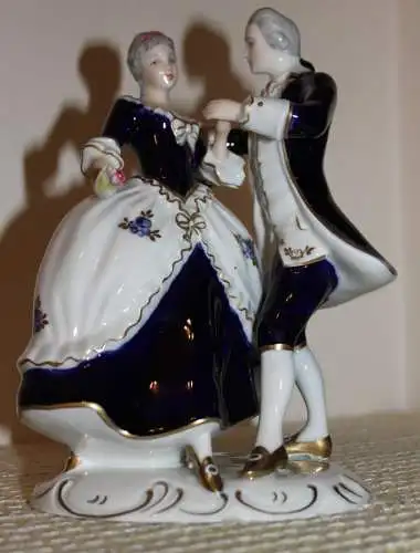 Royal Dux Rokoko Paar Tanzpaar 22 x 17 cm Porzellan Handarbeit Antik wie Neu
