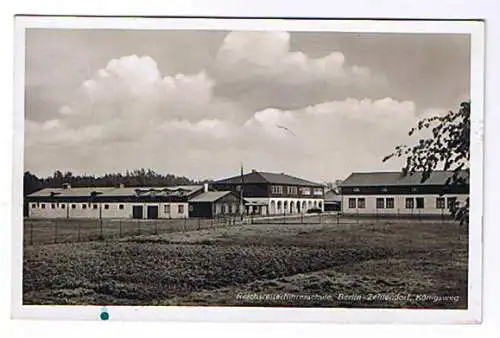 [Ansichtskarte] Berlin Zehlendorf Feldpost 1943 Reichsreiterführerschule Königsweg. 
