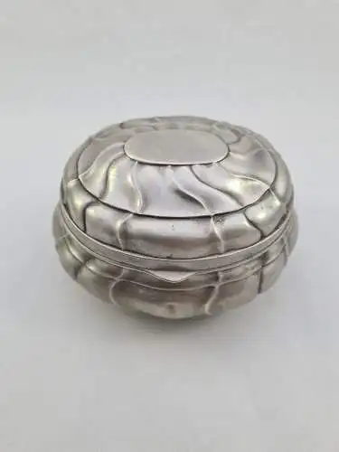 Hübsche alte Zinndose mit Klappdeckel ovale Form