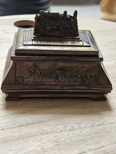 Antike Nürnberg Souvenir Dose Ostermayr Kaiserburg und Zeitg.