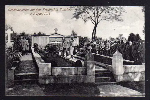 92243 AK Denkmalsweihe Friedhof Vouziers 1915