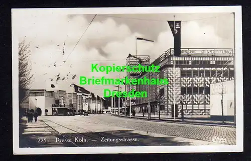 114576 AK Köln 1928 Internationale Presse-Ausstellung Pressa Zeitungsstrasse Fot