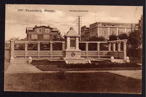 74319 AK Rosenberg Wpr. Heldendenkmal 1926 dahinter 2 Häuser