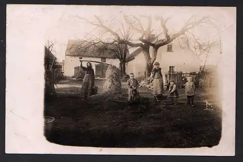 73404 AK Diehsa Landkreis Görlitz Fotokarte Bauernfamilie Gehöft 1914
