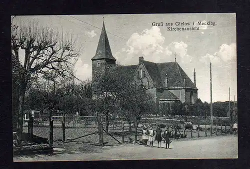 115790 AK Gielow i. Mecklenburg um 1925 Kirche Kirchenansicht