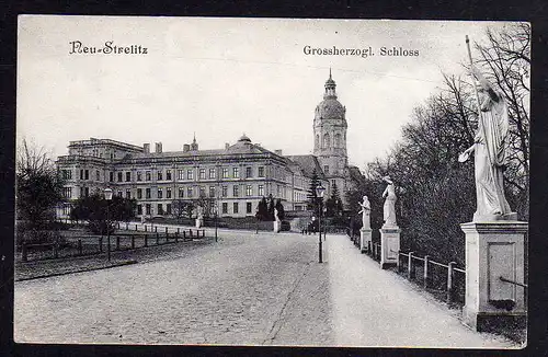 83448 AK Neu Strelitz Neustrelitz Schloss um 1910