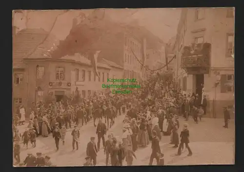 B7042 Foto auf Hartpappe Seifhennersdorf Fest Umzug um 1910 16,8 x 11,8 cm