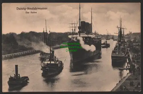 149009 AK Danzig Neufahrwasser Der Hafen Schlepper großer Dampfer um 1910