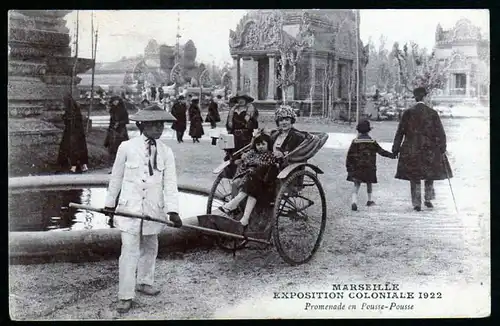 38244 AK Marseille 1922 Exposition Coloniale Promenade en Pousse-Pousse Rikscha