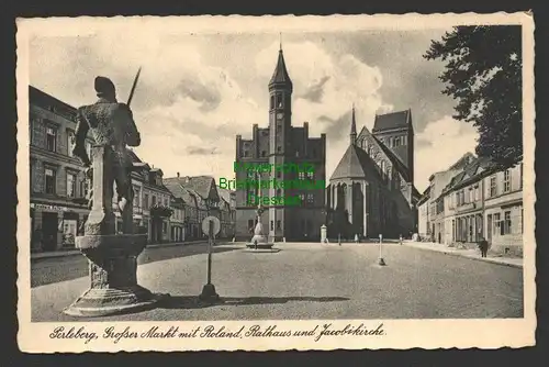 141332 AK Perleberg Großer Markt mit Roland Rthaus Jacobikirche um 1935