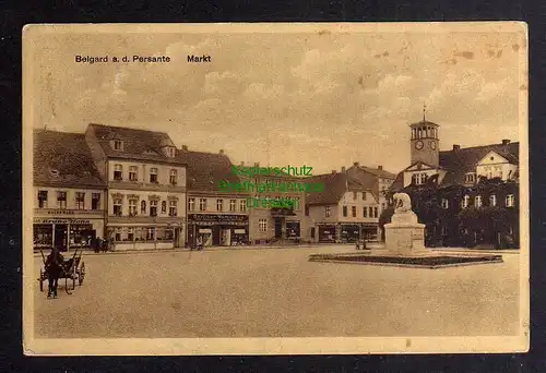 127127 AK Bialogard Belgard an der Persante Markt 1932 Berliner Warenhaus Denkma