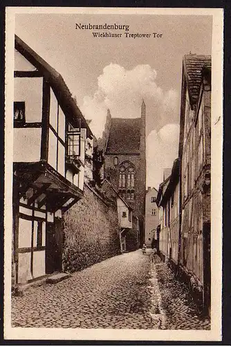 37613 AK  Neubrandenburg Wiekhäuser Treptower Tor um 1920