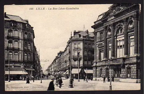 37588 AK Lille La Rue Leon-Gambetta um 1920