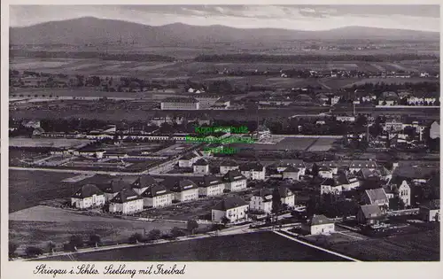 157011 AK Strzegom Striegau i. Schles. Siedlung mit Freibad Luftbild um 1935